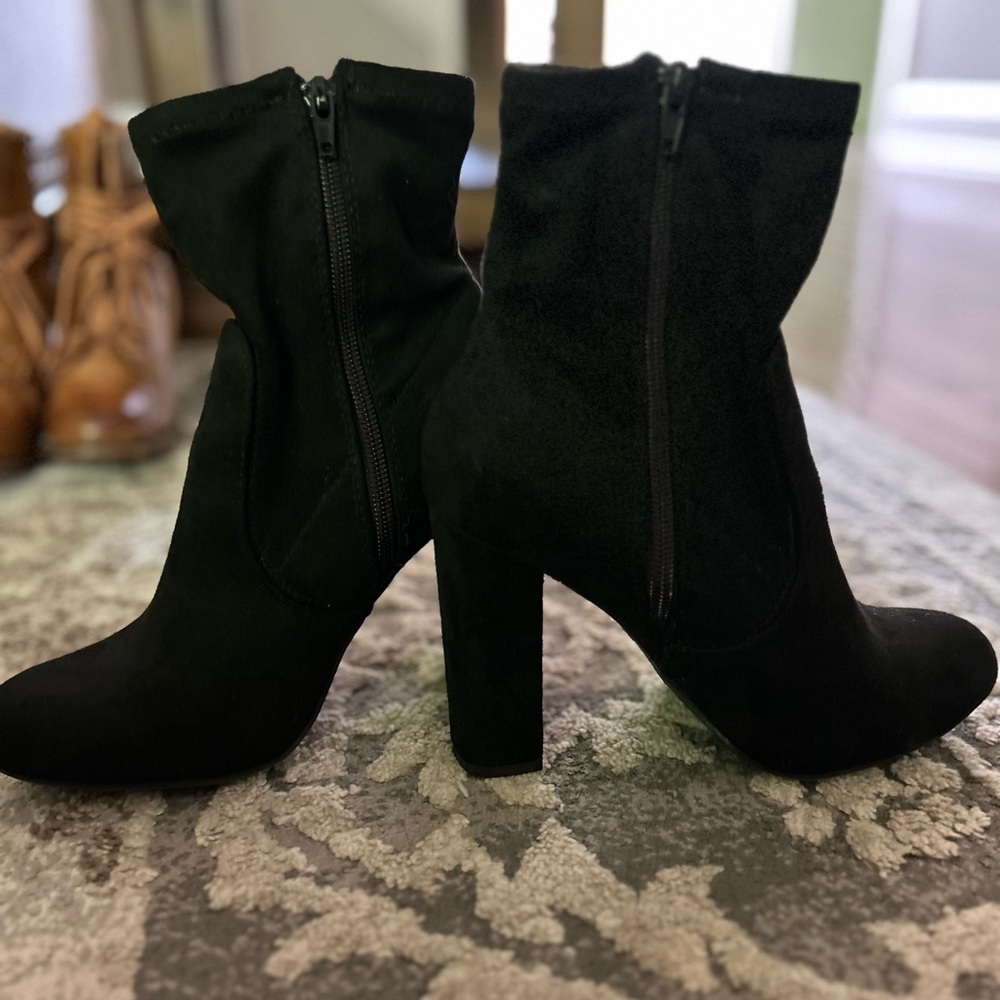 BamBoo Heels - Picture 2 of 4